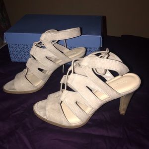 Simply Vera Wang Heels